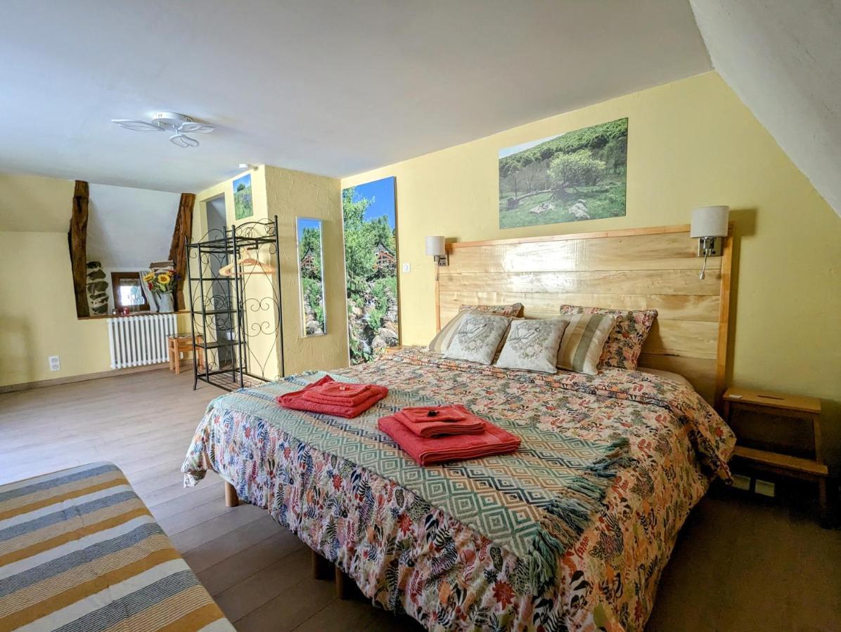 Chambres D'Hotes Le Lepadou-Bas Saint Chely d'Aubrac Bagian luar foto