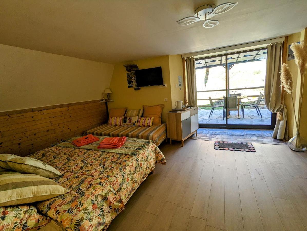 Chambres D'Hotes Le Lepadou-Bas Saint Chely d'Aubrac Bagian luar foto