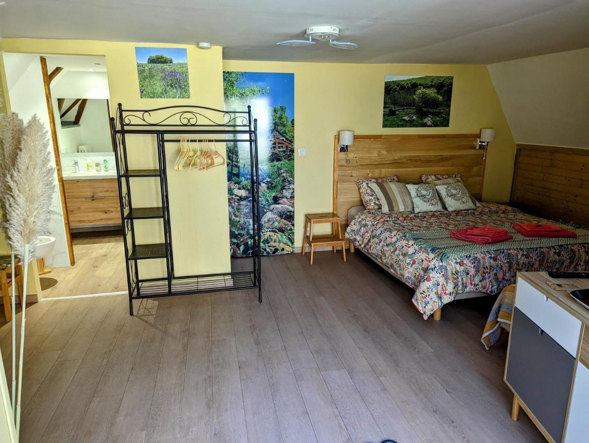 Chambres D'Hotes Le Lepadou-Bas Saint Chely d'Aubrac Bagian luar foto