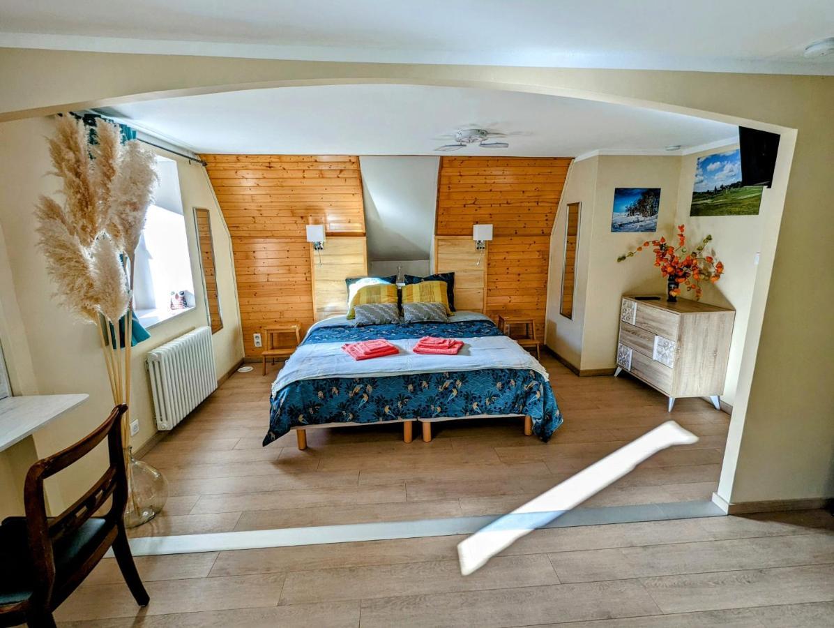 Chambres D'Hotes Le Lepadou-Bas Saint Chely d'Aubrac Bagian luar foto