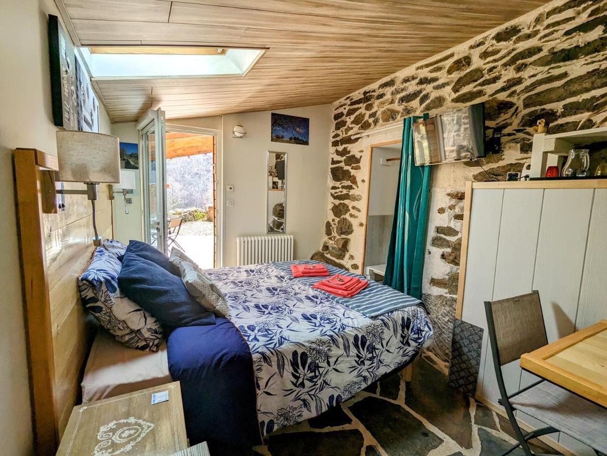 Chambres D'Hotes Le Lepadou-Bas Saint Chely d'Aubrac Bagian luar foto
